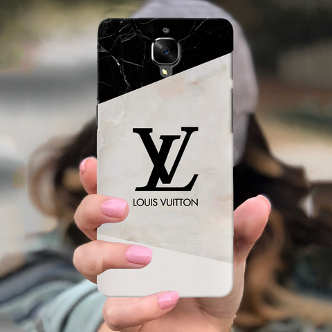 products/CMW_HandView_Louis-Vittoun_preview_b89367a5-581e-4c1f-a8d6-cf1c7dfd77b0.png