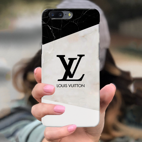 products/CMW_HandView_Louis-Vittoun_preview_ee8dbc4d-5220-4b45-bb80-7b5e55d9166d.png